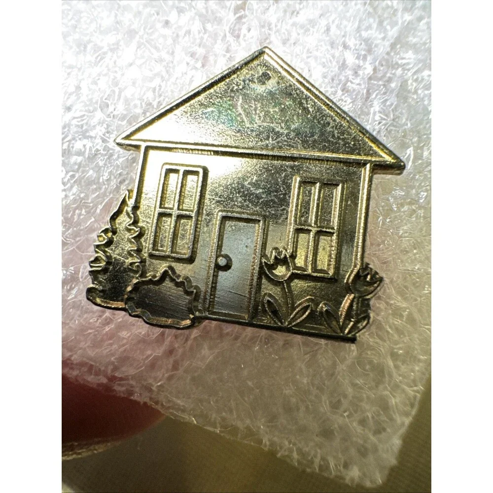 Gold Tone House Cottage Lapel Pin